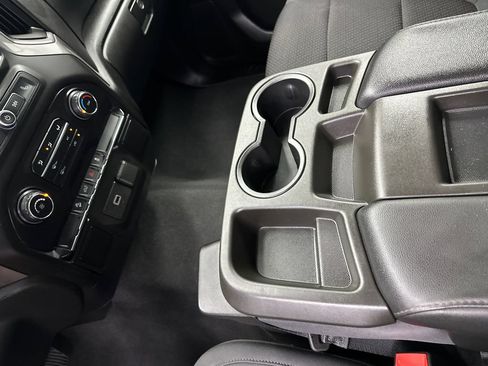 Used 2019 Chevrolet Silverado 1500 Custom Trail Boss w/ Custom Convenience Package AWD/4WD image 28