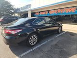 Used 2020 Toyota Camry LE image 4