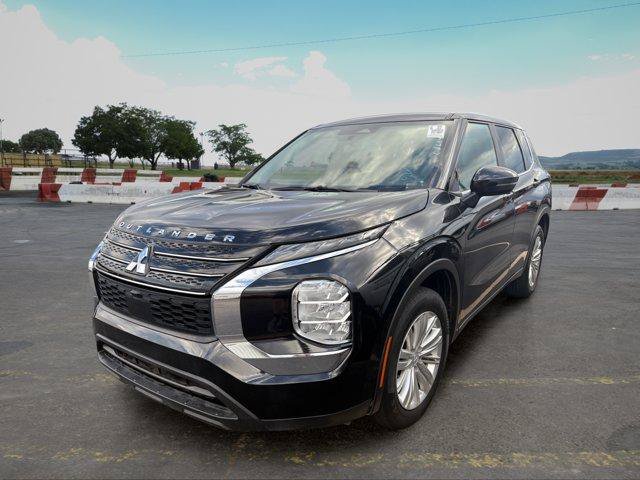 Used 2023 Mitsubishi Outlander ES FWD image 5