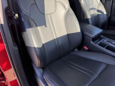 Used 2023 Kia Sorento EX image 51