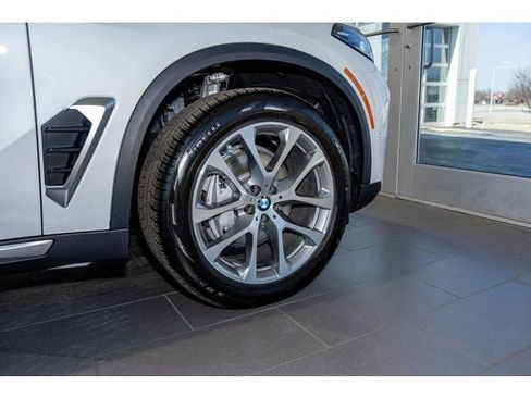 New 2026 BMW X5 xDrive40i AWD/4WD image 46