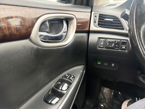 Used 2015 Nissan Sentra SL w/ SL Premium Package image 17