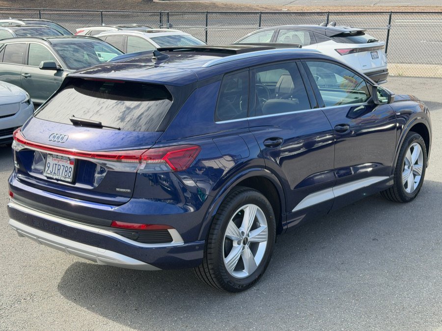 Used 2023 Audi Q4 e-tron Premium Plus AWD/4WD image 5