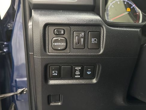 Certified 2022 Toyota 4Runner Limited AWD/4WD image 29
