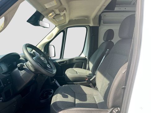 Used 2024 RAM ProMaster 2500 w/ Safety Group FWD image 20