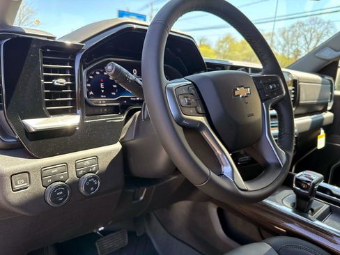 New 2025 Chevrolet Silverado 1500 LT w/ Leather Package image 13
