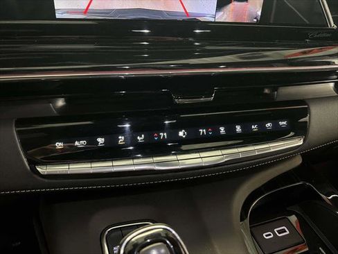 Certified 2024 Cadillac Escalade Sport w/ Touring Package image 32