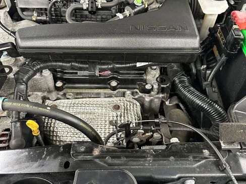 Used 2018 Nissan Rogue SV image 7