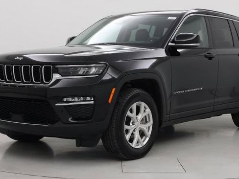 Used 2023 Jeep Grand Cherokee Limited AWD/4WD image 1