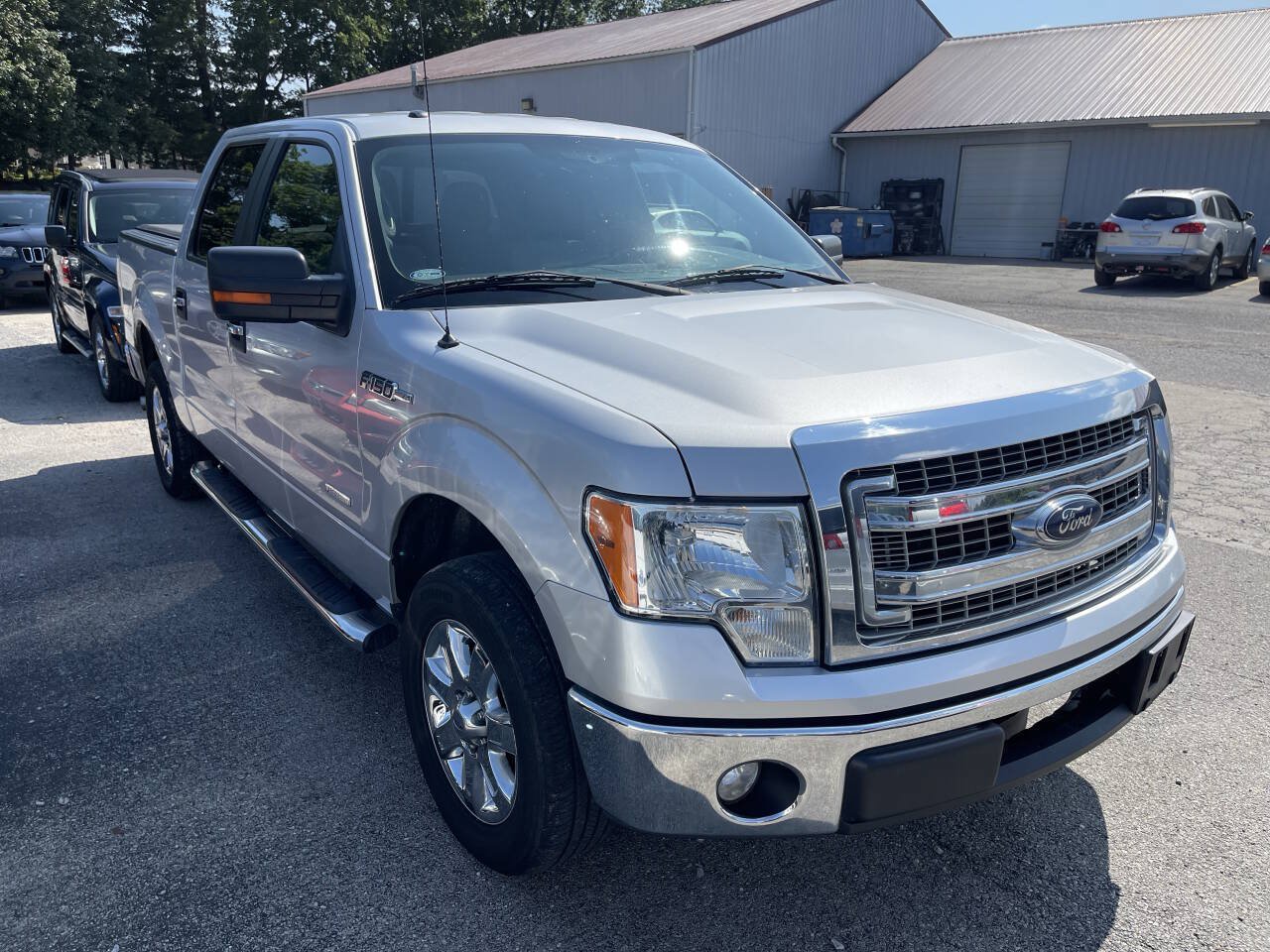 Used 2013 Ford F150 XLT w/ Luxury Equipment Group RWD image 4