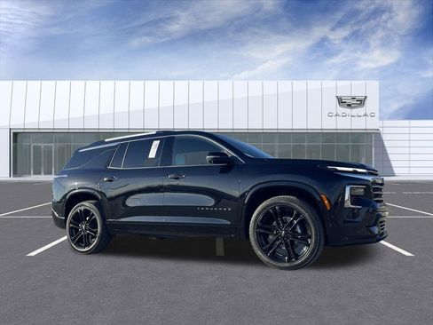 Used 2025 Chevrolet Traverse High Country w/ LPO, Floor Liner Package image 1