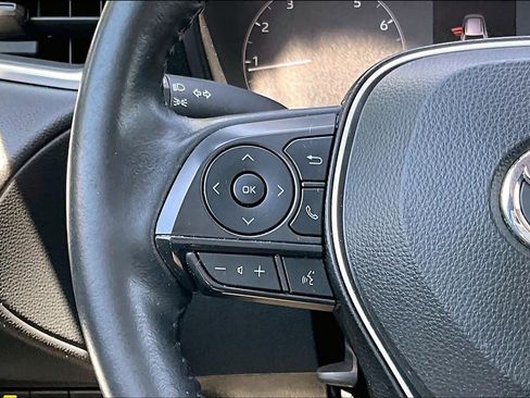 Used 2023 Toyota Corolla Cross LE FWD image 23