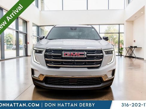 Used 2025 GMC Acadia Elevation FWD image 25