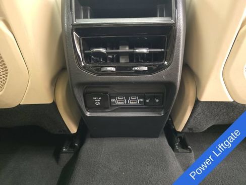 Used 2024 Jeep Grand Cherokee Limited 4xe AWD/4WD image 13