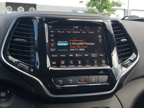 Certified 2022 Jeep Cherokee Limited w/ Elite Package AWD/4WD image 32