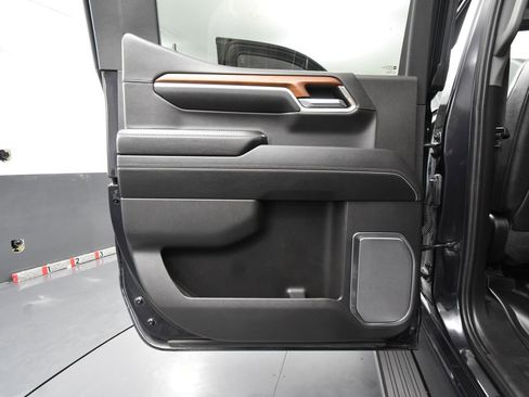 Used 2022 GMC Sierra 1500 Denali image 45