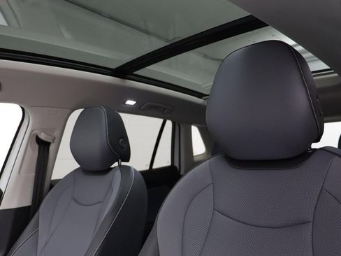 New 2026 Volkswagen Tiguan SE image 13