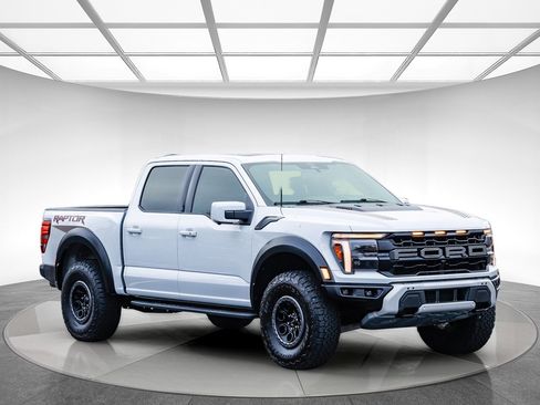 Used 2025 Ford F150 Raptor image 5