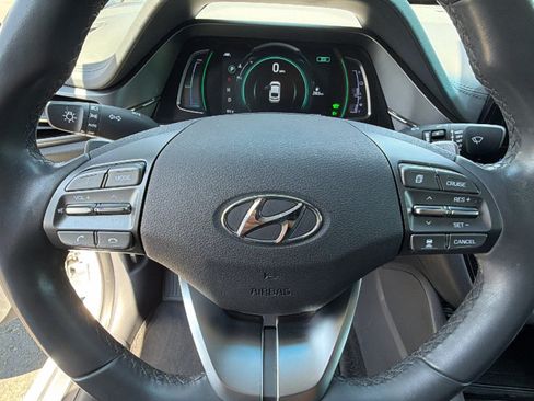 Used 2020 Hyundai Ioniq Limited FWD image 18
