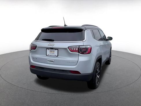 Used 2025 Jeep Compass Limited image 13