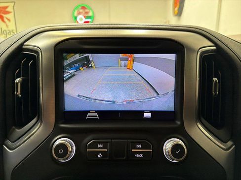 Used 2021 GMC Sierra 1500 Elevation image 21