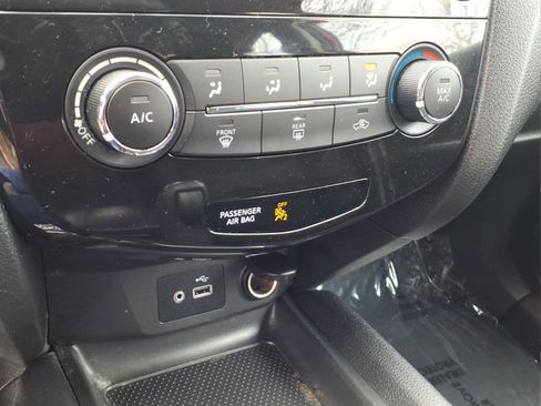 Used 2020 Nissan Rogue Sport S w/ Appearance Package AWD/4WD image 18
