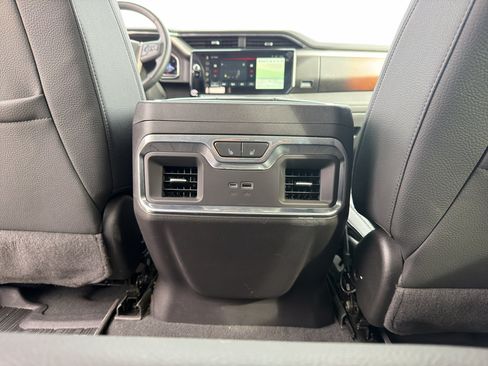Used 2024 GMC Sierra 1500 Denali w/ Technology Package AWD/4WD image 4