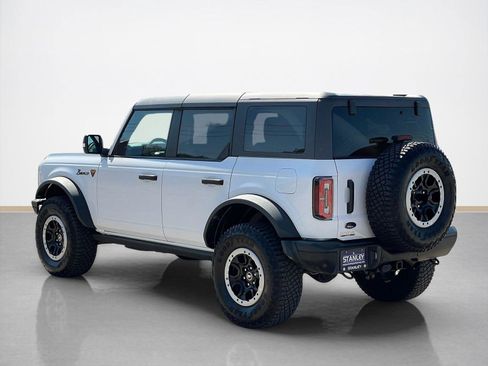 Used 2023 Ford Bronco Badlands image 6