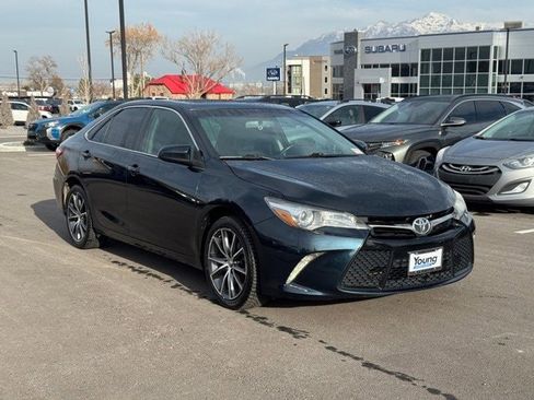 Used 2015 Toyota Camry XLE image 1