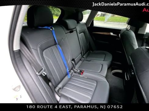 Used 2023 Audi Q5 2.0T Premium Plus w/ Premium Plus Package AWD/4WD image 19
