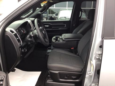 Certified 2026 RAM 2500 Big Horn AWD/4WD image 9