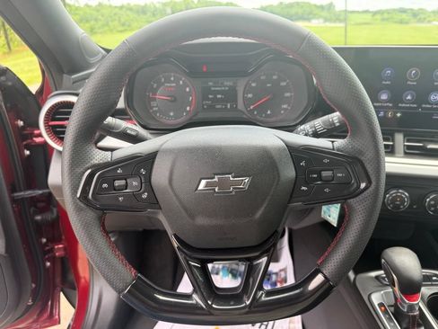 Used 2024 Chevrolet Trax RS w/ Driver Confidence Package FWD image 26