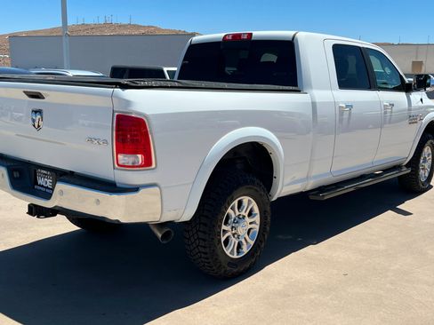 Used 2018 RAM 2500 Laramie w/ Convenience Group AWD/4WD image 6
