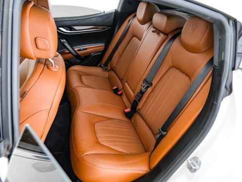 Used 2018 Maserati Ghibli S GranLusso AWD/4WD image 40