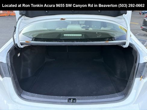 Used 2022 Toyota Corolla LE image 10