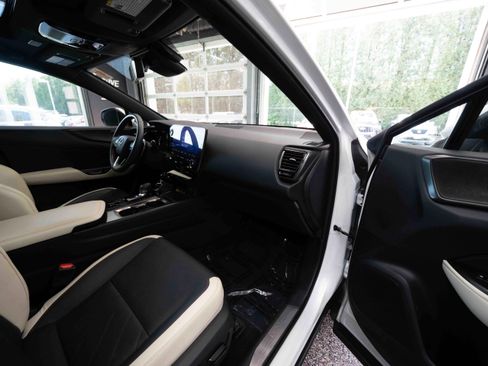 Used 2022 Lexus NX 350 AWD image 25