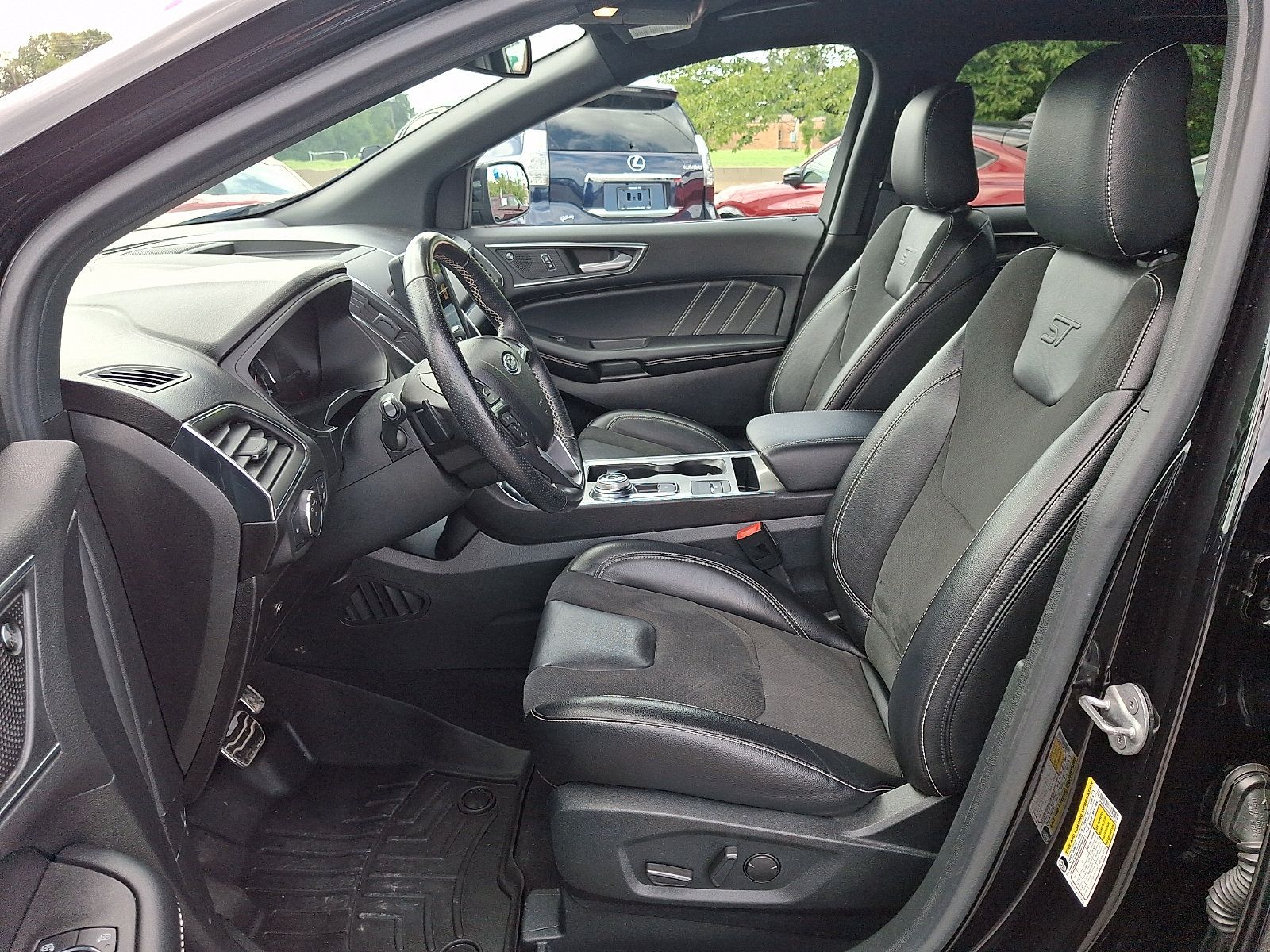 Certified 2022 Ford Edge ST w/ Cargo Accessory Package AWD/4WD image 13