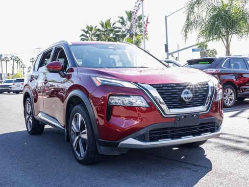 Used 2023 Nissan Rogue Platinum w/ Platinum Premium Package image 8