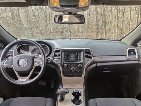Used 2015 Jeep Grand Cherokee Laredo w/ Quick Order Package 23E AWD/4WD image 18