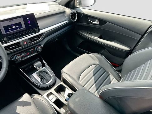 Used 2023 Kia Forte GT-Line w/ GT-Line Premium Package FWD image 23