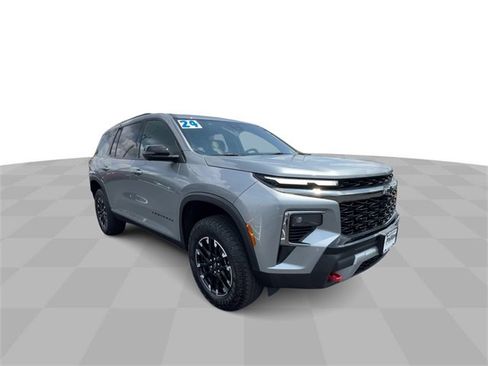 Certified 2024 Chevrolet Traverse Z71 w/ LPO, Floor Liner Package image 2