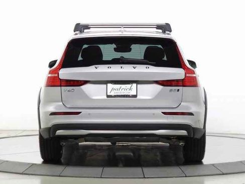 New 2025 Volvo V60 B5 Cross Country Plus w/ Protection Package Premier image 7