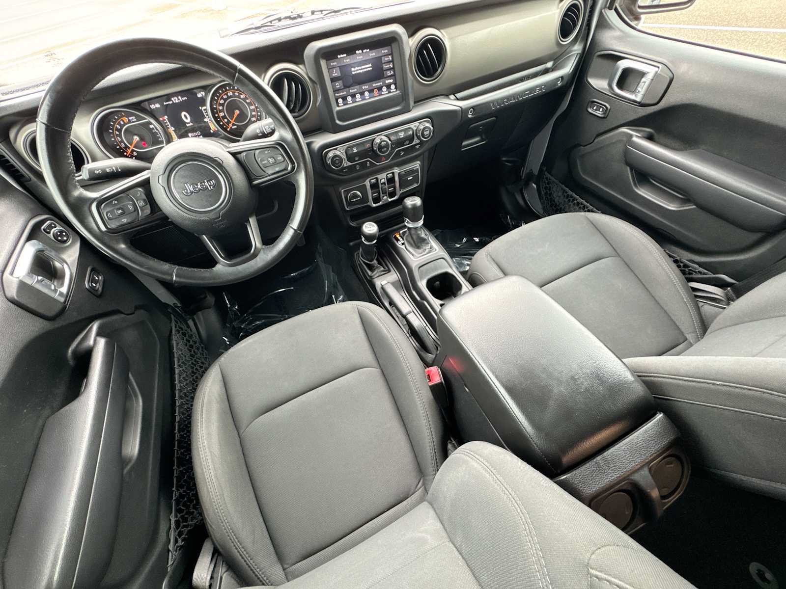 Used 2018 Jeep Wrangler Unlimited Sport S AWD/4WD image 22