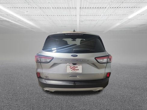 Used 2022 Ford Escape SE image 7