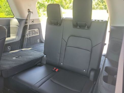 Used 2023 Nissan Pathfinder SL w/ SL Premium Package AWD/4WD image 41
