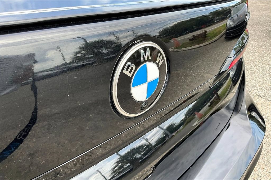 Used 2023 BMW 760i xDrive w/ Executive Package AWD/4WD image 24