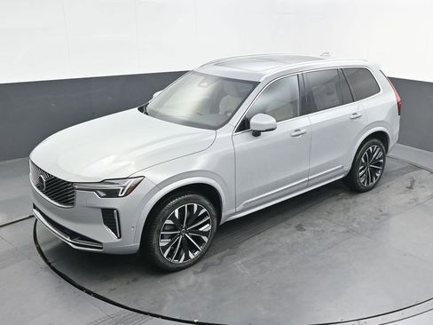 New 2026 Volvo XC90 B6 Plus w/ Protection Package Premier AWD/4WD image 23