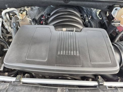 Used 2023 GMC Yukon AT4 AWD/4WD image 18