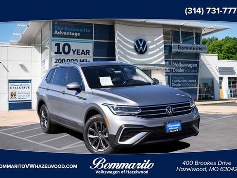 Certified 2023 Volkswagen Tiguan SE w/ Panoramic Sunroof Package image 1
