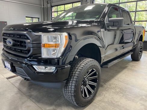 Used 2022 Ford F150 XLT w/ Equipment Group 301A Mid AWD/4WD image 5
